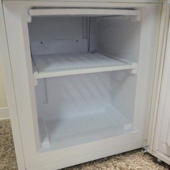 【A】2020年製☆美品中古☆NTR-106☆ニトリ製☆一人暮らしに☆冷蔵庫☆冷凍庫のひきだしがありません⭐︎激安☆フリマ☆オススメ☆の画像