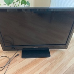 32型　REGZA テレビ
