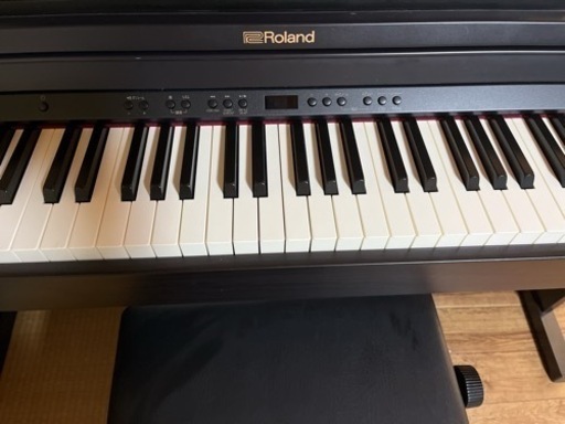 電子ピアノRoland RP501R 
