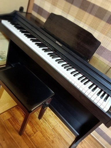 電子ピアノRoland RP501R