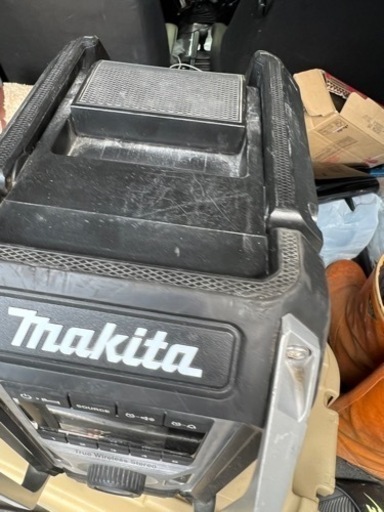 マキタ　現場ラジオ　MR113 makita