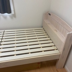 ニトリ　ベッドフレーム（シングル）の画像