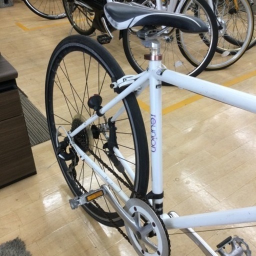 【対面取引のみ】REUNION 変速付きクロスバイク460 ホワイト 700C ✨ホワイトカラー❗️変速ギア付き❗️通勤❗️✨】reunion/レユニオン