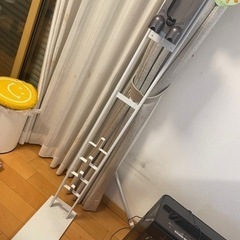 ダイソン　掃除機立て　