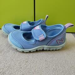 値下げ【１５cm】ウォーターシューズ new balanceの画像