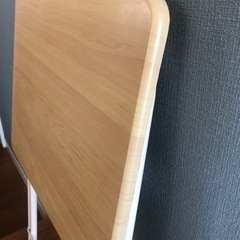 折り畳み式コンパクトテーブルの画像