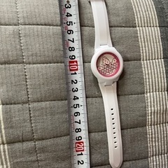 アディダス 時計の画像