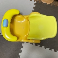 はじめてのお風呂からすぐ使える　アップリカのバスチェア