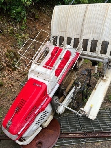 田植え機　MITSUBISHI