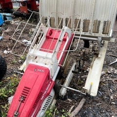 田植え機　MITSUBISHI
