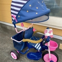 【ガレージセール開催中】美品　キティちゃん　三輪車　トイザらス限...