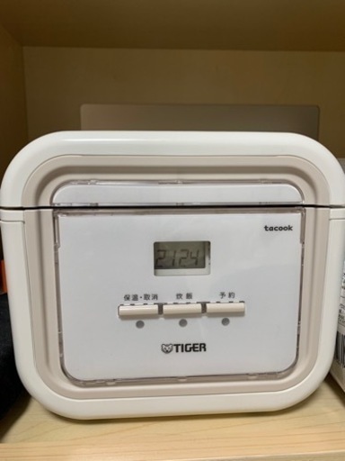 TIGER タイガー　tacook 炊飯器　ナチュラルホワイト　おかず同時調理機能付き