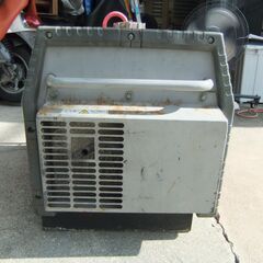     新ダイワ　発電機　EG25M　超低騒音型　キャンプ     災害時用など     25アンペア    2500Wの画像