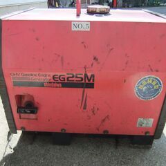     新ダイワ　発電機　EG25M　超低騒音型　キャンプ     災害時用など     25アンペア    2500Wの画像