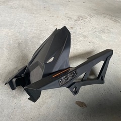 zx25r 純正リアフェンダー