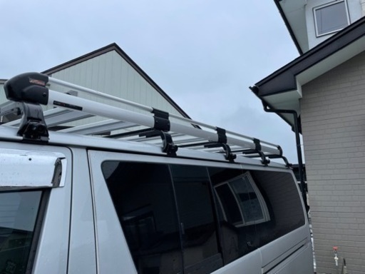 ハイエース　ルーフキャリア