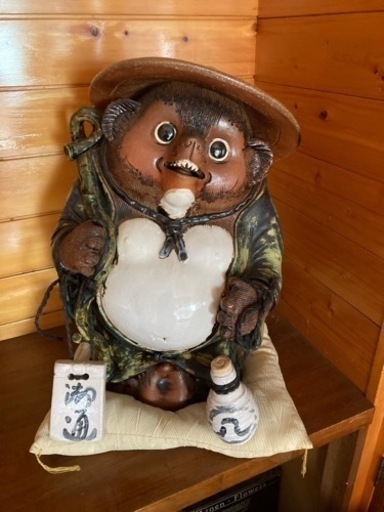 信楽焼　たぬき　置物　縁起物
