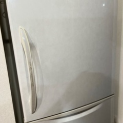 ファミリータイプ　4ドア　自動製氷器　富士通　426L 冷蔵庫　の画像