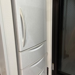 ファミリータイプ　4ドア　自動製氷器　富士通　426L 冷蔵庫　