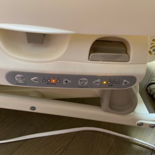 Combi コンビ ネムリラ ハイローチェア オートスイング 電動 自動