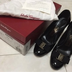 フェラガモ　ハイヒール　ブラック 000000161072-01-l.jpg?t=