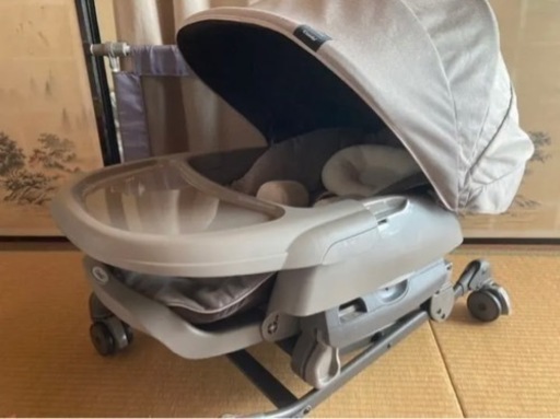 値下げしました。ネムリラ コンビ ハイローチェア  オートスウィング BEDi