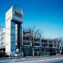 ★スタッフ大量募集！時給１３００円～、２２時以降１６２５円～ や...