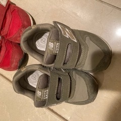 ニューバランスキッズ　靴