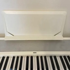 Korg 電子ピアノ　白　ホワイト　B1 WHの画像