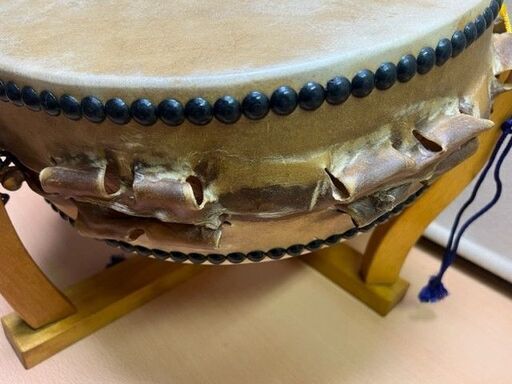 ジャンク扱現状にて 和太鼓 和楽器 ケース 台 バチ4本付！約W390mm H150mm USED品 引取歓迎！