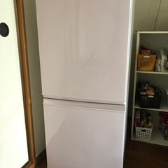 引渡予定あり）冷蔵庫　シャープ　137L