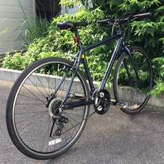 ＜美品車＞アルミ・クロスバイク・プロギア ファーストクロス・2021 色・グレー 変速３×7・21段変速の画像