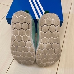 adidasoriginals スリッポンの画像