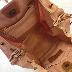 A4 サイズ入ります　cuir jouer cubeの画像