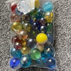 ☆ビー玉☆宝石☆貝殻飾り自宅保管品の画像