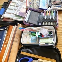 学用品まとめて◆彫刻刀　絵具　裁縫セット　算盤　笛　書道の画像