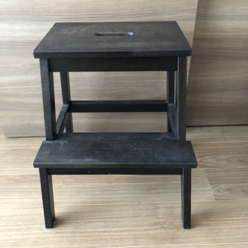 IKEA 50cmステップスツール黒