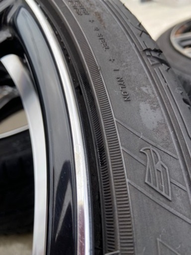 ロクサーニ　ケラス　225/35R19 7.5j+55 6部山　ZRR80 ノア