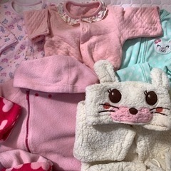 【ベビー服　ロンパース&肌着20枚セット&ミッフィー枕】