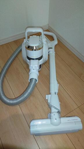 故障品です。部品取りにどうぞ。東芝サイクロン掃除機