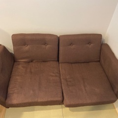 2人掛けのソファーです