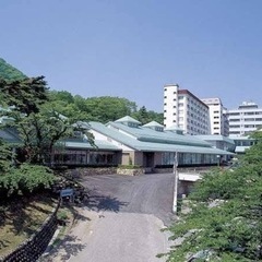 家賃光熱費負担可！最大時給：1500円！リゾートホテル内での住み...