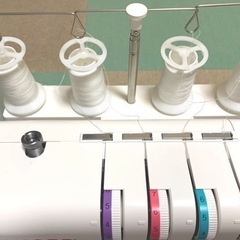 ほぼ新品　SINGER ロックミシン　sf-600dfの画像