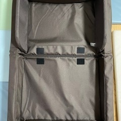 ファルスカの持ち運び式ベビーベッド　5,000円→2,500円の画像