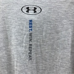新品‼️未使用‼️アンダーアーマー、ヘンリーネックtシャツ‼️の画像