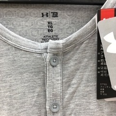 新品‼️未使用‼️アンダーアーマー、ヘンリーネックtシャツ‼️の画像
