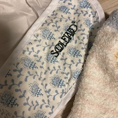 ベビー用品✨お食事エプロン&レッグウォーマー✨の画像