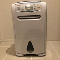 使用回数5回⭐︎取説付き⭐︎三菱電機 衣類乾燥 除湿機（MJ-180MX-W）の画像