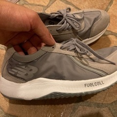 【美品】NB ニューバランス25.5cm