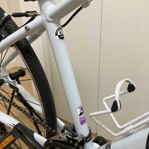 現行モデル　走行100km程度 MERIDA メリダ　CROSSWAY 100-R クロスバイク　ホワイト